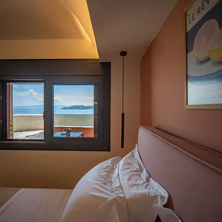 Plakes Sea View